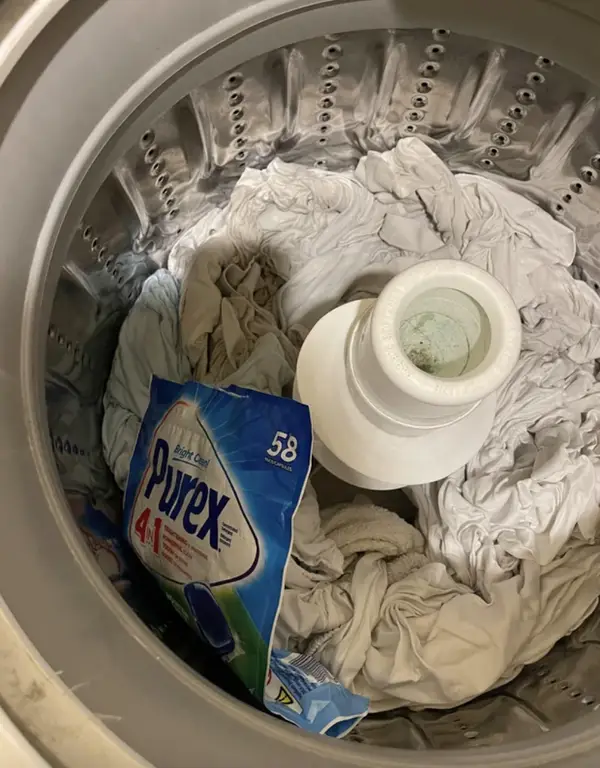 He Put the Entire Bag of Laundry Pods in the Washer