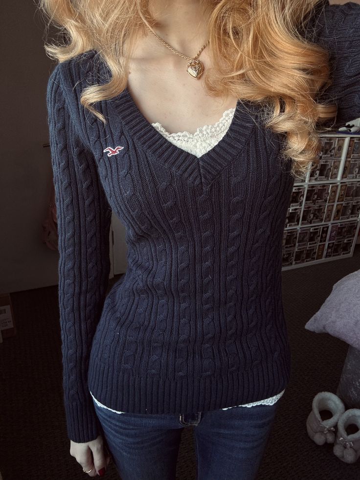 The Lace Peek Was Always the Move