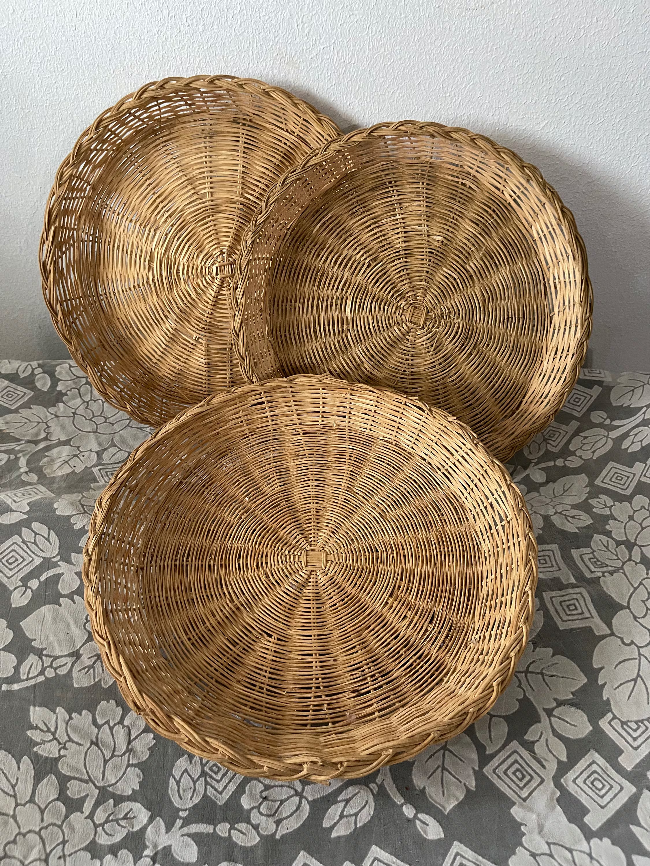 23. Wicker Paper Plate Holders